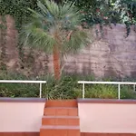 Begonie House דירה